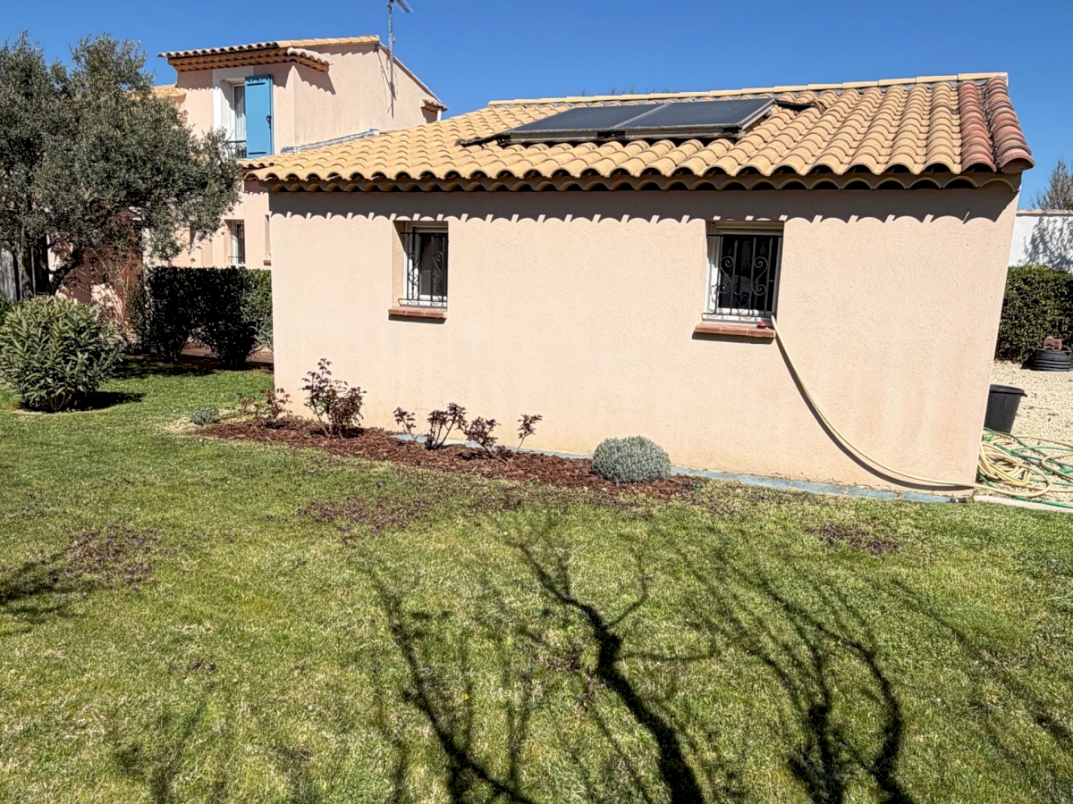 UNE CHARMANTE VILLA  AVEC UN ESPACE DE VIE DE 158 M2